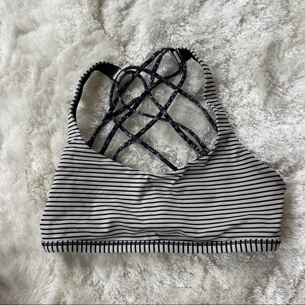 Lululemon Free to Be sports bra